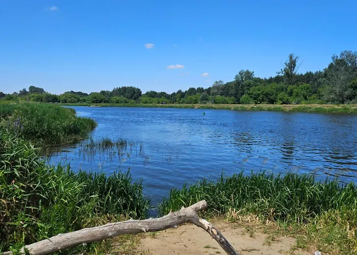 Dom Z Linia Brzegowa Narwi Vakantiehuis *